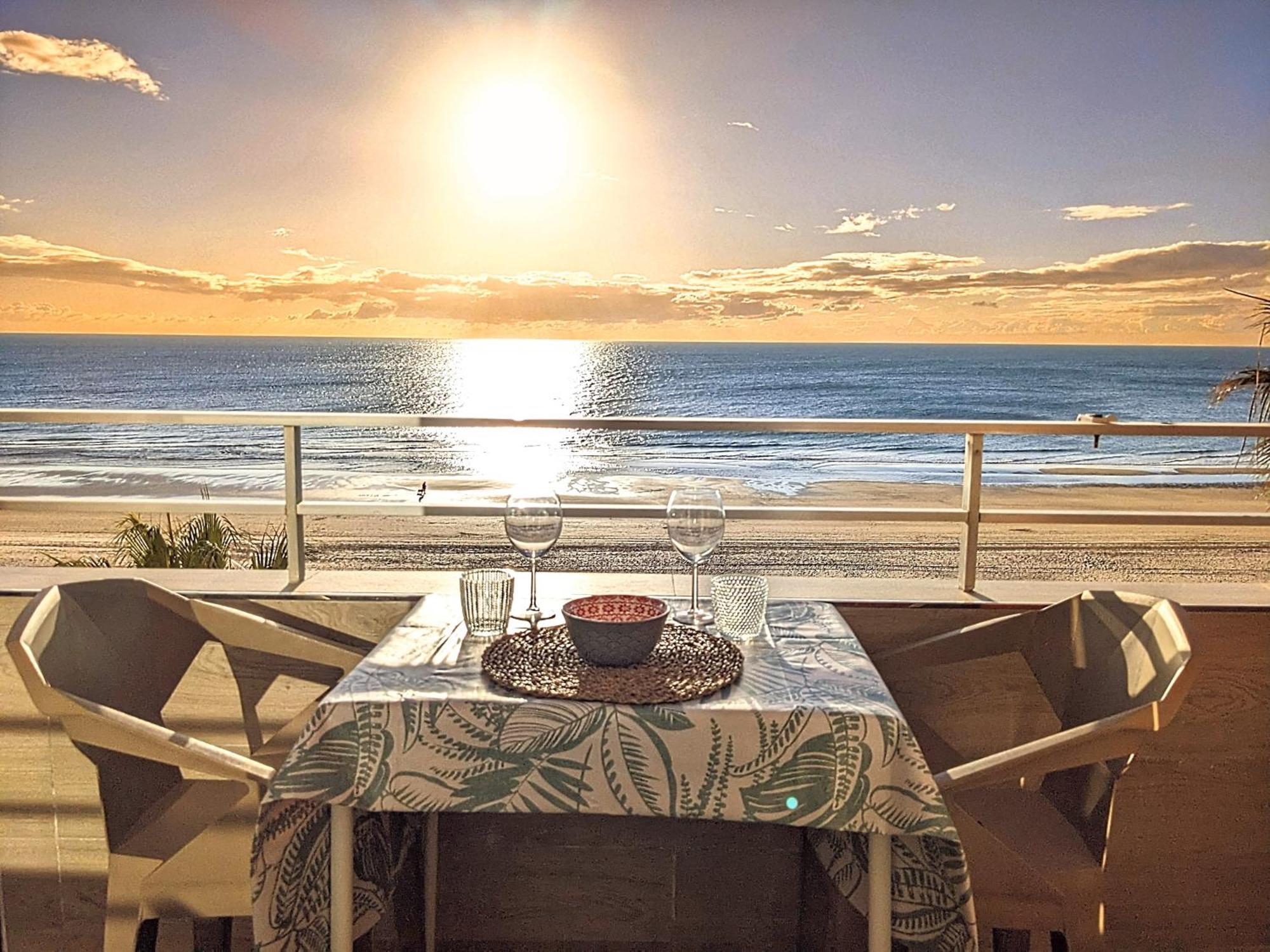 Apartamento En La Playa Con Garaje Cádiz Exterior foto