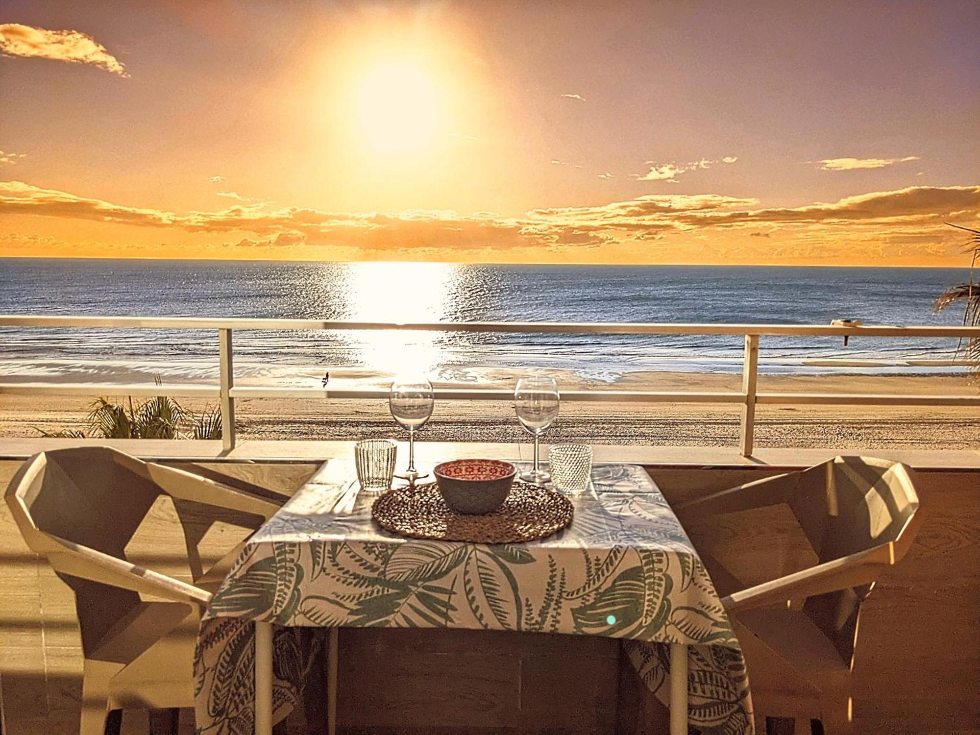 Apartamento En La Playa Con Garaje Cádiz Exterior foto